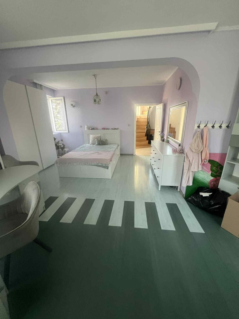 En renta  Casa Sofia , Bankya , 400 metros cuadrados | 80114091 - imagen [9]