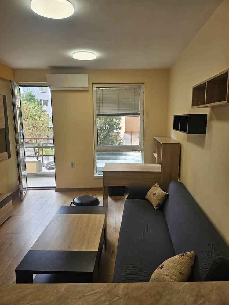 Дава под нем  2-стаен, град Пловдив, Център •  485 € • ID 99831859 — holmes.bg - [1] 