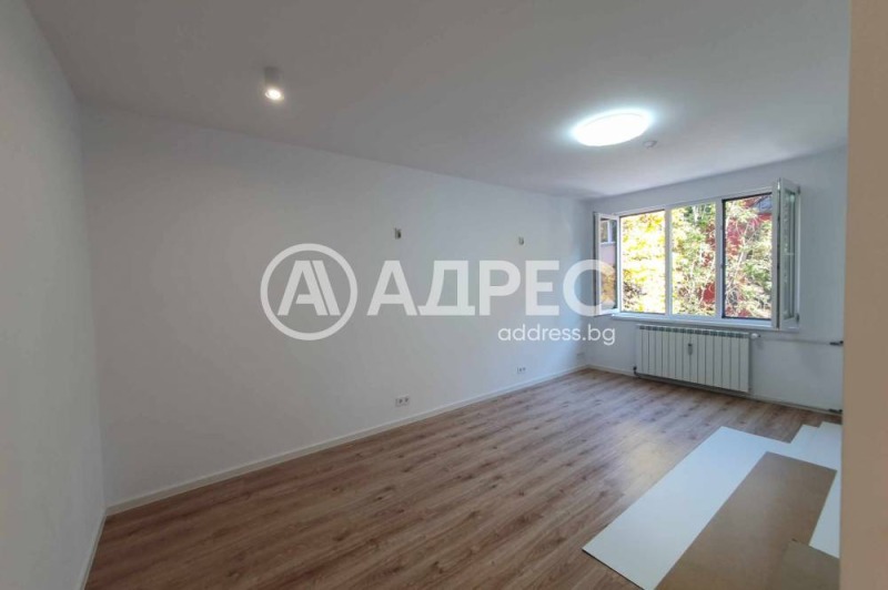 Zu vermieten  2 Schlafzimmer Sofia , Zentar , 81 qm | 23275640 - Bild [10]