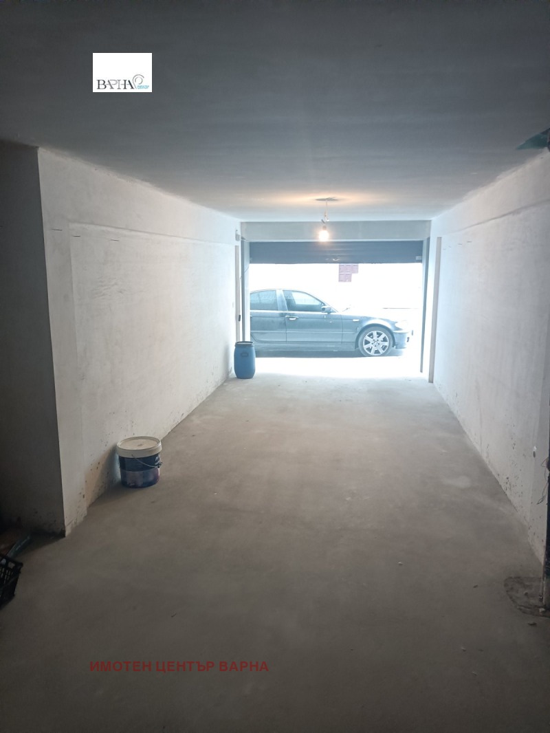 Под наем ГАРАЖ, ПАРКОМЯСТО, град Варна, Цветен квартал • 300 лв. / 153.39 € • 12053496 1