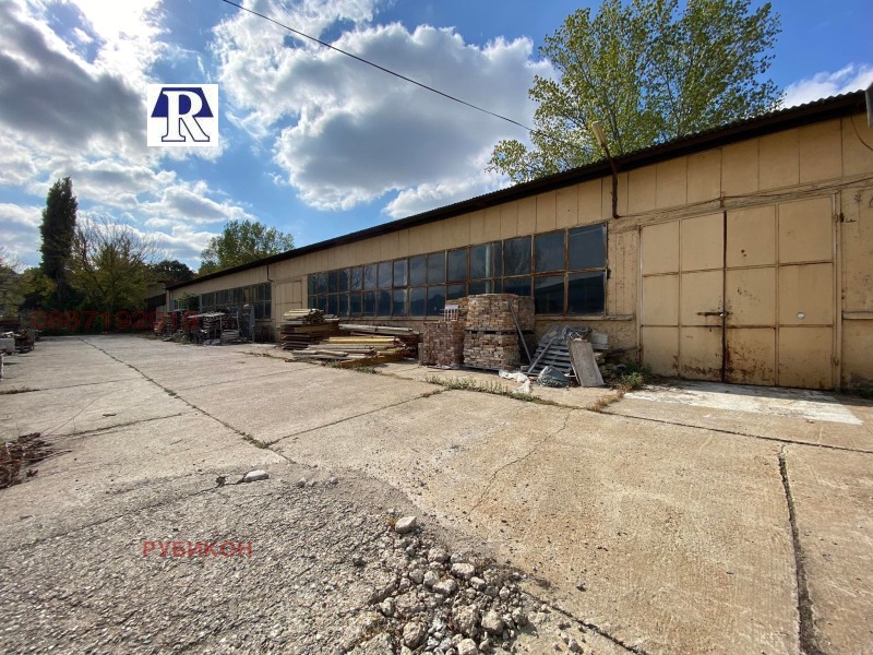 Дава под Наем СКЛАД в град Плевен, Индустриална зона - Изток - 400 кв.м / 818.07 € » 1 600 лв., РУБИКОН