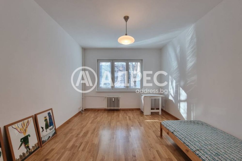 Издаје се  2 спаваће собе Софија , Центар , 102 м2 | 99415903 - слика [6]