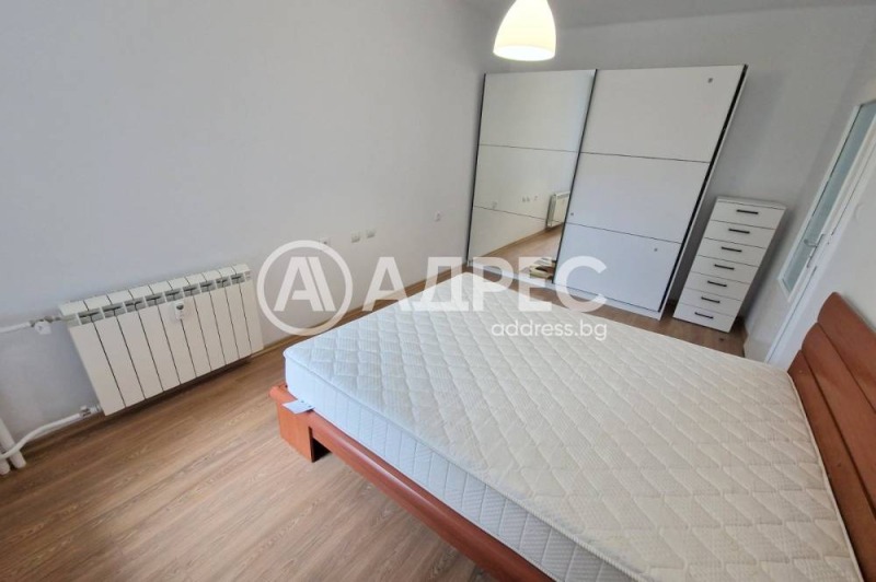 K pronájmu  1 ložnice Sofia , Borovo , 74 m2 | 42316421 - obraz [5]
