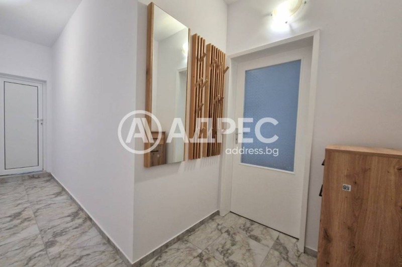 K pronájmu  1 ložnice Sofia , Borovo , 74 m2 | 42316421 - obraz [3]
