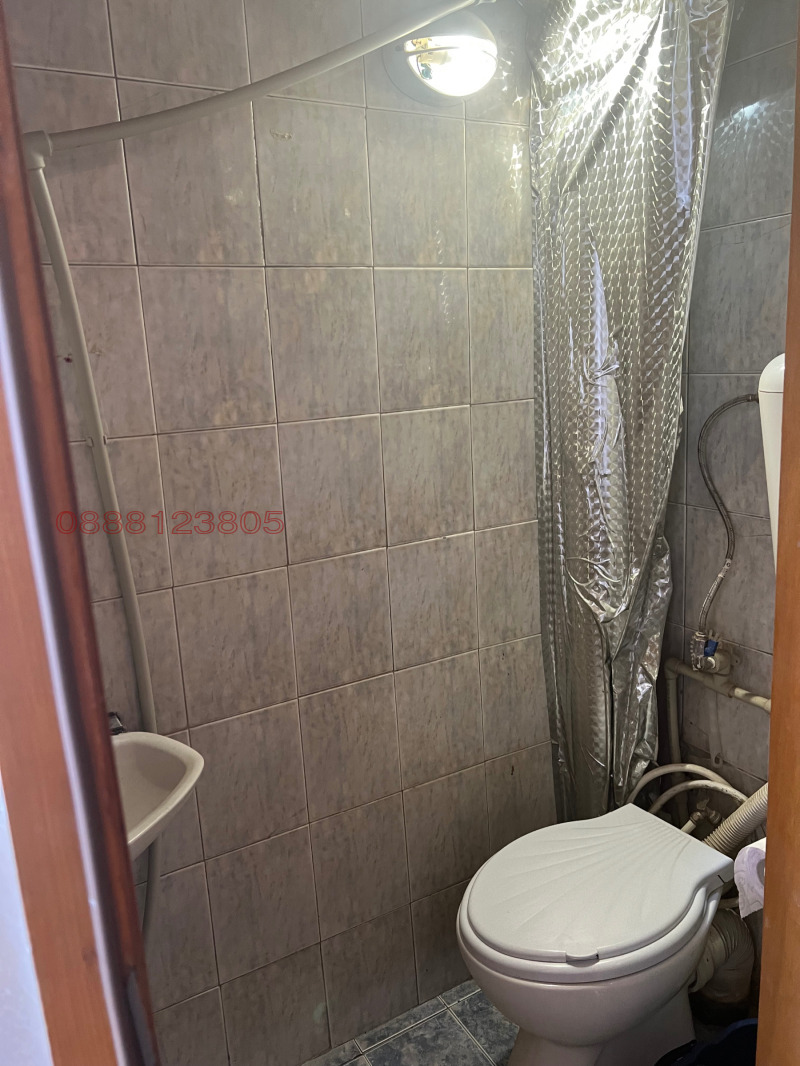 Дава под наем АТЕЛИЕ, ТАВАН, гр. София, Център, снимка 4 - Апартаменти - 53053123