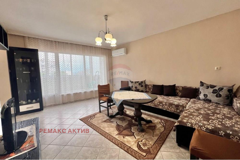Дава под нем  2-стаен, град Варна, Христо Ботев •  350 EUR • ID 36186520 — holmes.bg - [1] 