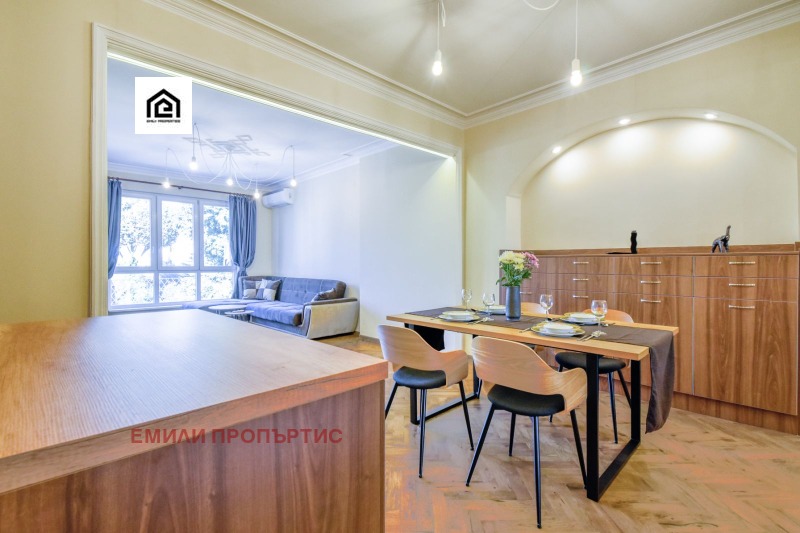 Дава под нем  3-стаен, град София, Докторски паметник • 1 200 EUR • ID 57076548 — holmes.bg - [1] 