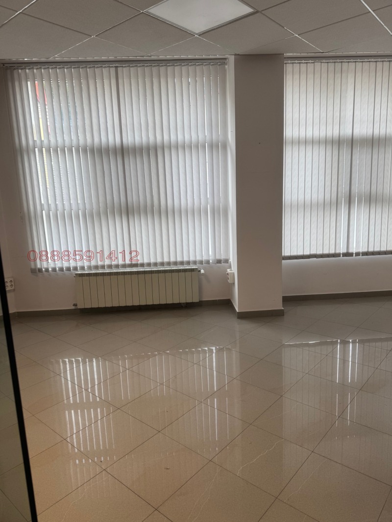 Дава под наем ОФИС, гр. Чепеларе, област Смолян, снимка 4 - Офиси - 52546754