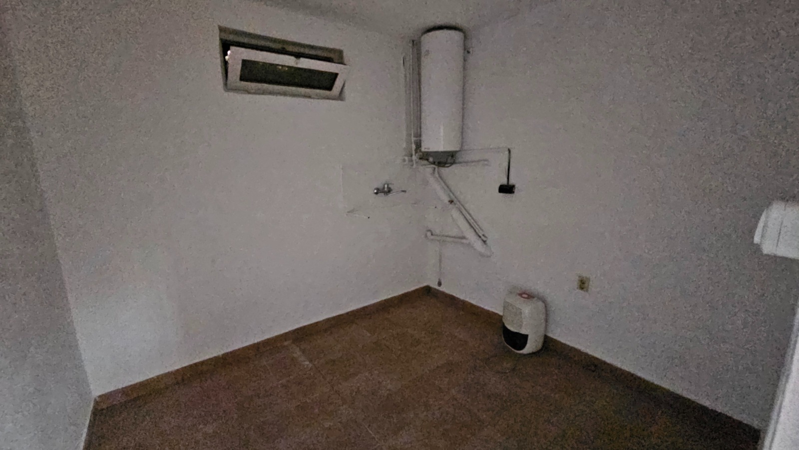 Дава под наем ЗАВЕДЕНИЕ, гр. Разград, Възраждане, снимка 8 - Заведения - 54149431