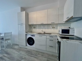 1 bedroom m-t Alen mak, Varna 5