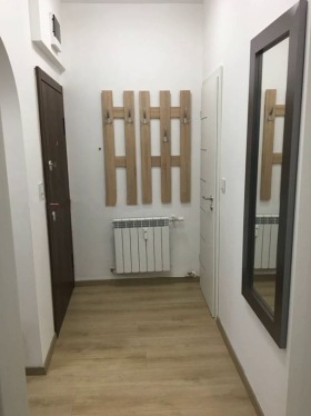 3+ slaapkamer Tsentar, Sofia 10