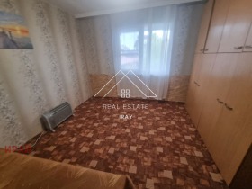 Hus Gulv Kazanski, Stara Zagora 11