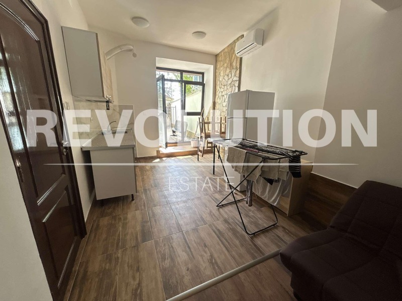 Zu vermieten  1 Schlafzimmer Warna , m-t Alen mak , 53 qm | 76344663