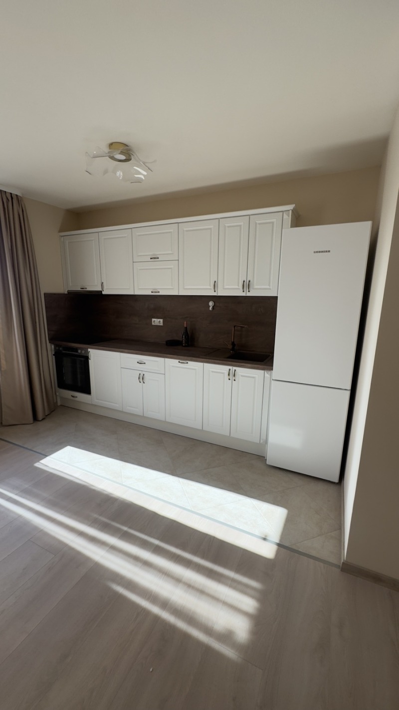 A louer  1 chambre Plovdiv , Mladejki Halm , 73 m² | 39075373
