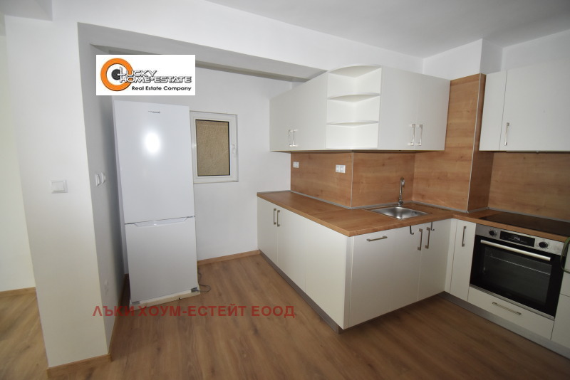 K pronájmu  2 ložnice Sofia , Borovo , 120 m2 | 59691722 - obraz [3]