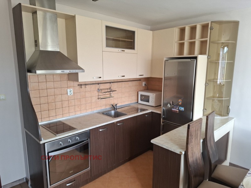 Под наем 2-СТАЕН, град Благоевград, Широк център • 360 € / 704.10 лв. • 51605210 1