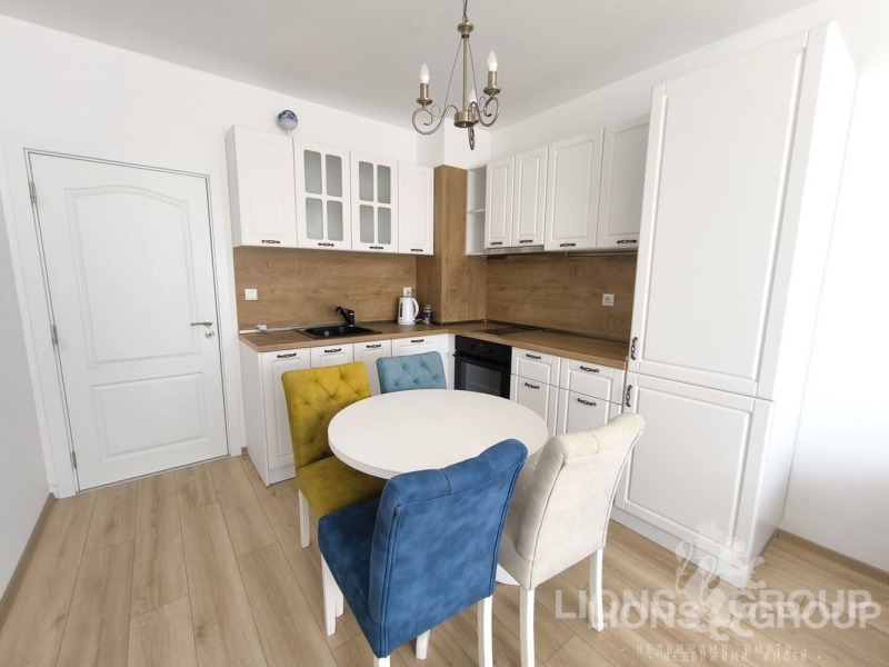 Под наем 2-СТАЕН, град Варна, Левски 1 • 550 € / 1075.71 лв. • 91317996 1