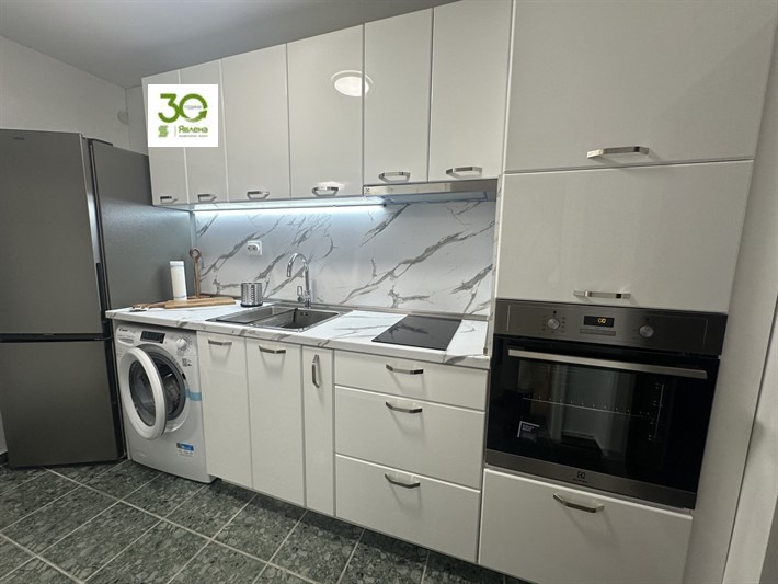 Дава под наем 2-СТАЕН, гр. Варна, Левски 1