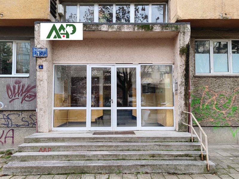 Дава под Наем ОФИС в град София, Иван Вазов - 66 кв.м / 800 € » 1 564.66 лв., ЛАР