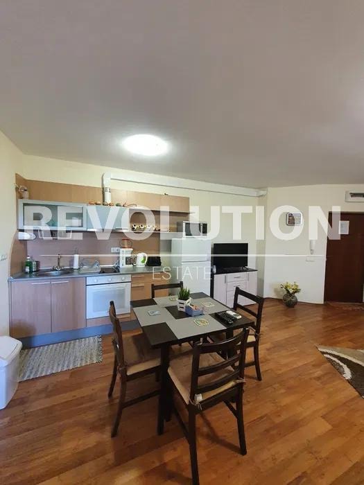 Дава под нем  3-стаен, град Варна, Виница •  350 EUR • ID 25280280 — holmes.bg - [1] 