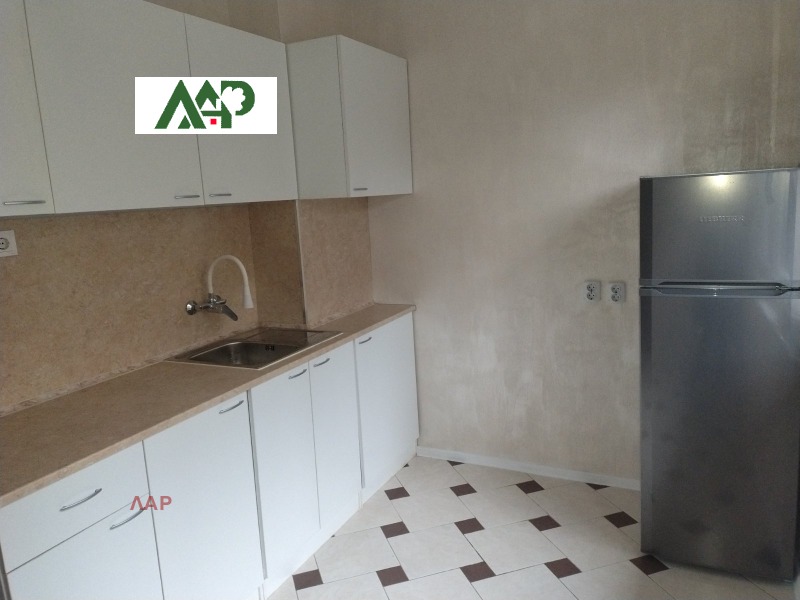 Дава под наем ОФИС, гр. София, Иван Вазов, снимка 12 - Офиси - 53091764