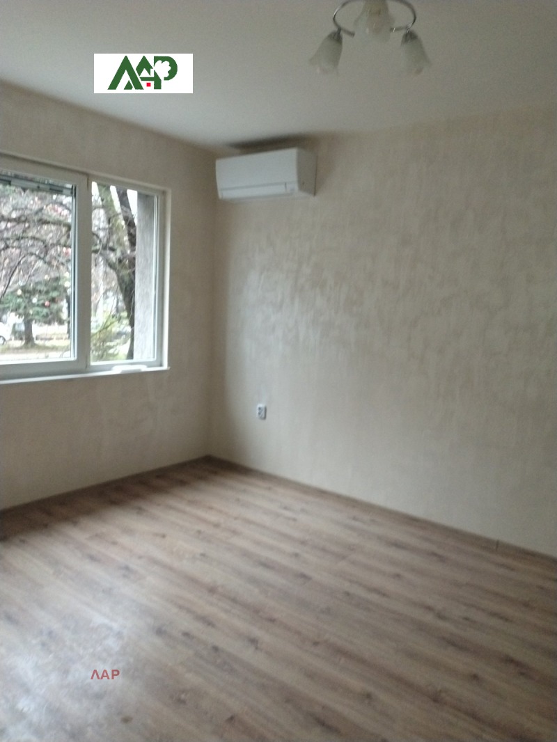 Дава под наем ОФИС, гр. София, Иван Вазов, снимка 14 - Офиси - 53091764