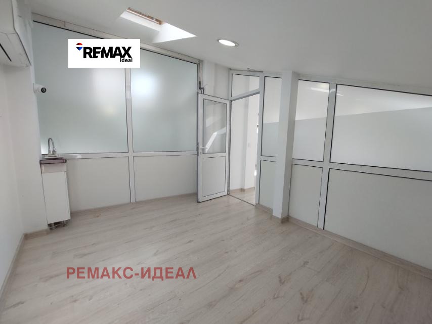 Дава под наем ОФИС, гр. Варна, Център, снимка 8 - Офиси - 55406320