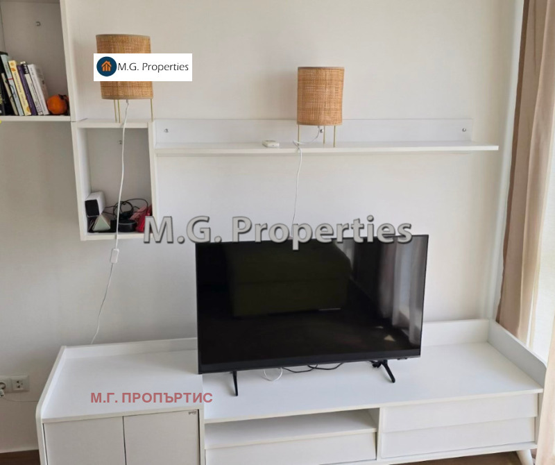 Издаје се  1 спаваћа соба Варна , м-т Горна Трака , 60 м2 | 52000051 - слика [2]