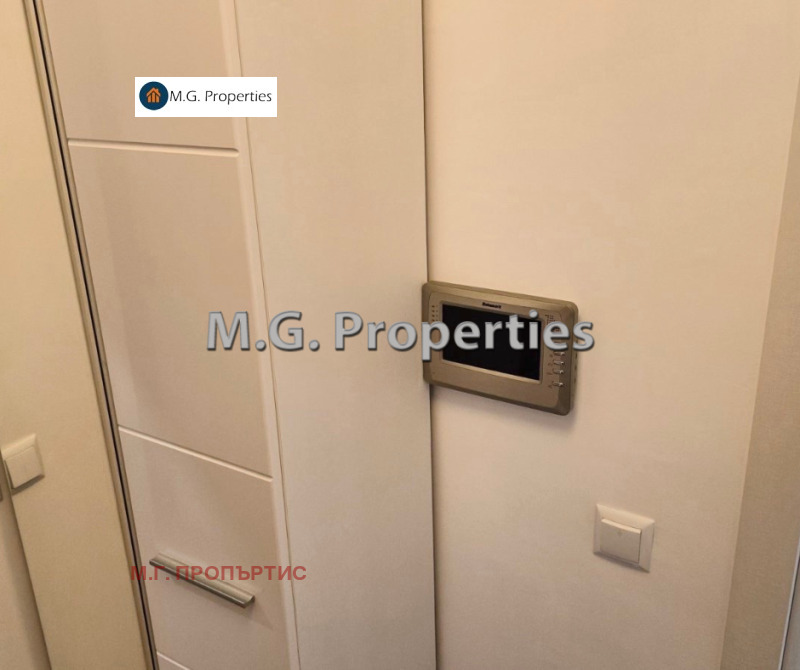 Издаје се  1 спаваћа соба Варна , м-т Горна Трака , 60 м2 | 52000051 - слика [9]