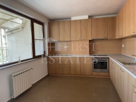 3+ bedroom Iztok, Sofia 3