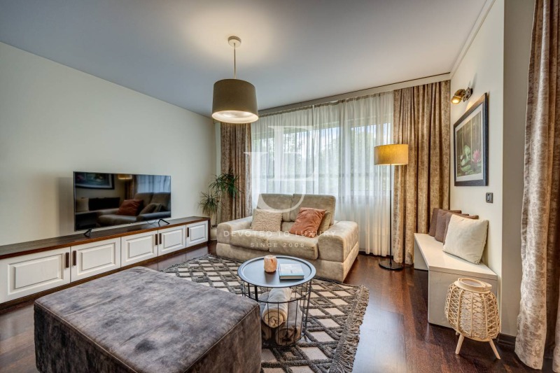 Zu vermieten  2 Schlafzimmer Sofia , Izgrew , 165 qm | 47920168 - Bild [3]