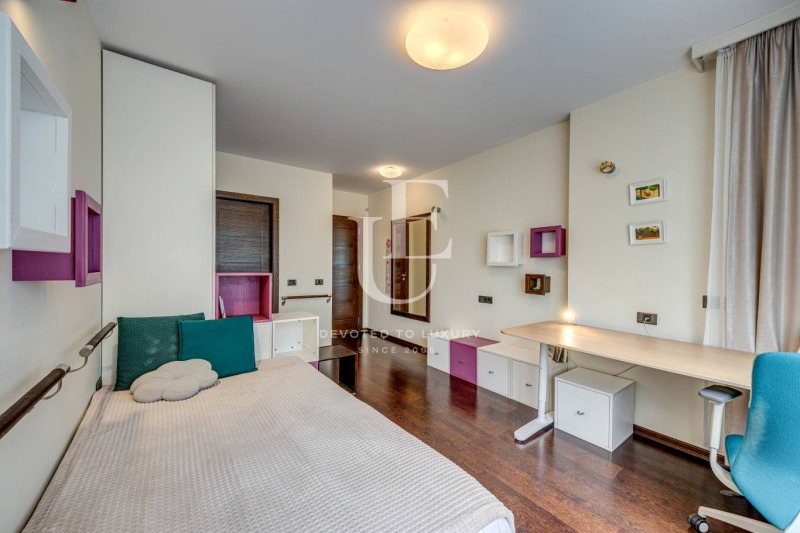 Zu vermieten  2 Schlafzimmer Sofia , Izgrew , 165 qm | 47920168 - Bild [10]