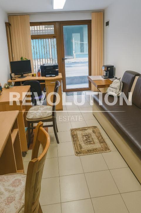Kiadó  Hivatal Varna , Centar , 25 négyzetméter | 89245621 - kép [3]