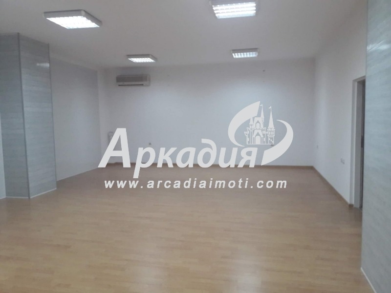 Дава под наем ОФИС, гр. Пловдив, Център