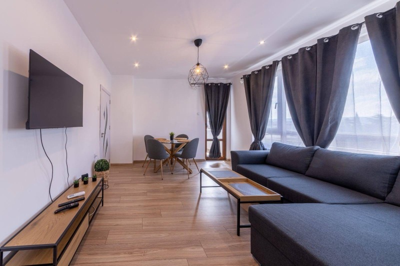 Zu vermieten  1 Schlafzimmer Warna , Zentar , 55 qm | 67400679 - Bild [2]