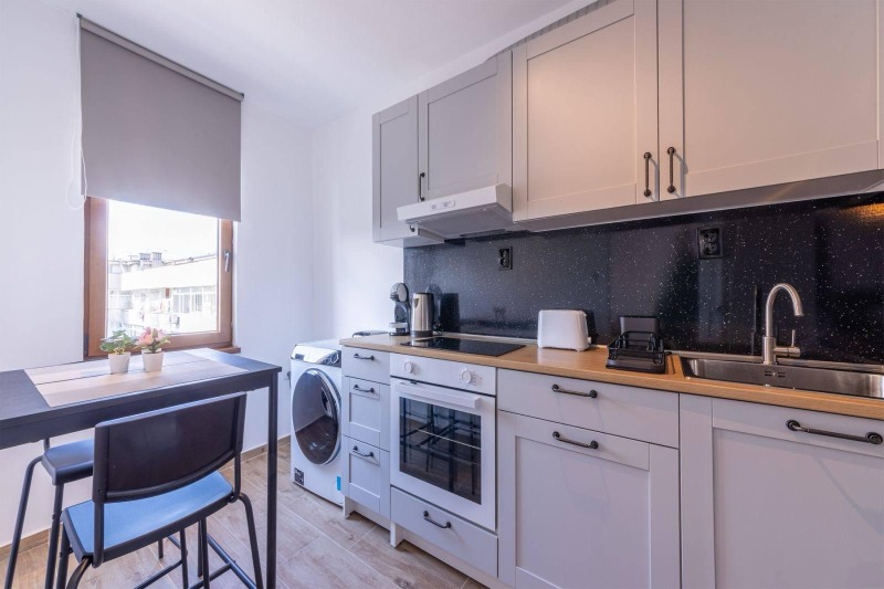 Zu vermieten  1 Schlafzimmer Warna , Zentar , 55 qm | 67400679 - Bild [3]