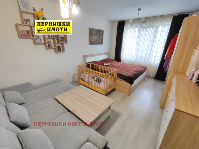 Дава под наем 2-СТАЕН, гр. Перник, Център, снимка 5 - Апартаменти - 52811852