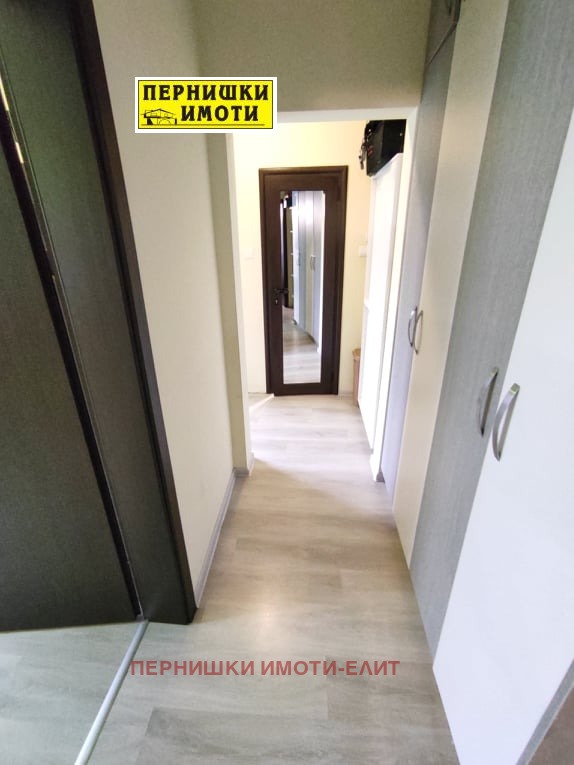 Дава под наем 2-СТАЕН, гр. Перник, Център, снимка 10 - Апартаменти - 52811852