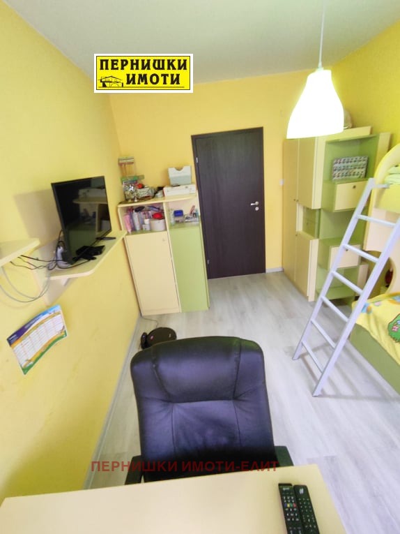 Дава под наем 2-СТАЕН, гр. Перник, Център, снимка 9 - Апартаменти - 52811852