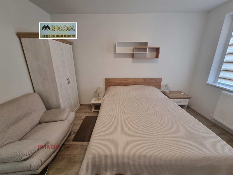 Дава под наем 3-СТАЕН, гр. Плевен, Идеален център, снимка 2 - Апартаменти - 52605649