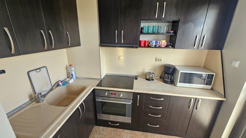 Дава под наем 3-СТАЕН, гр. Разград, Васил Левски, снимка 2 - Апартаменти - 52627498