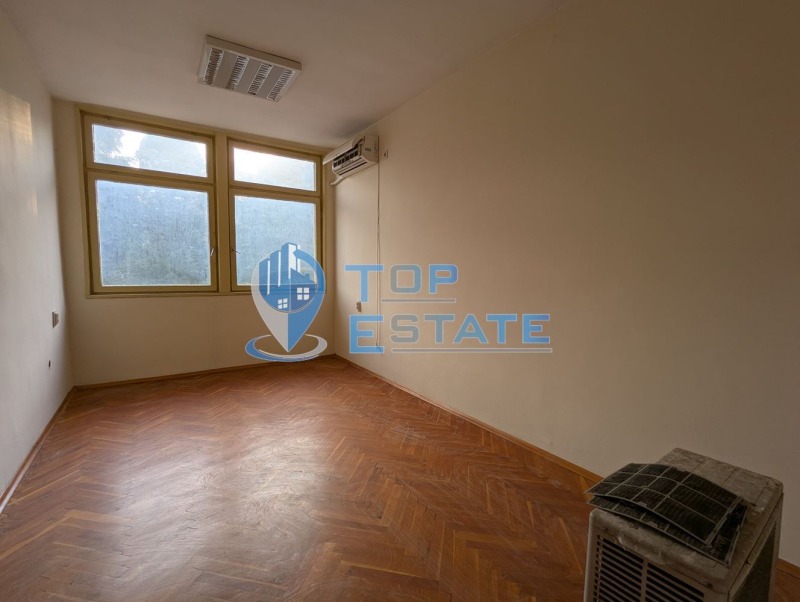 Издаје се  Канцеларија регион Велико Тарново , Горна Орјаховица , 13 м2 | 28039152 - слика [4]