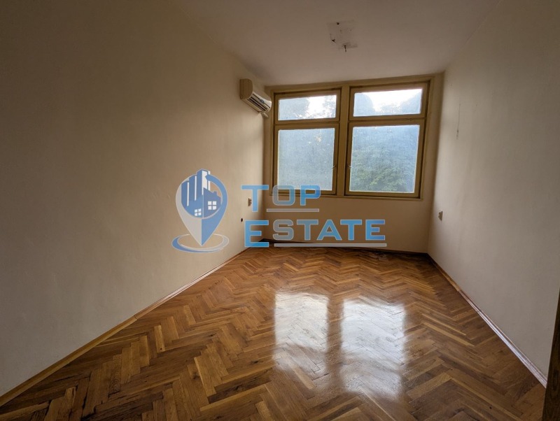 Издаје се  Канцеларија регион Велико Тарново , Горна Орјаховица , 13 м2 | 28039152 - слика [2]