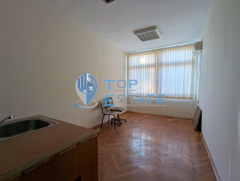 Издаје се  Канцеларија регион Велико Тарново , Горна Орјаховица , 13 м2 | 28039152 - слика [7]