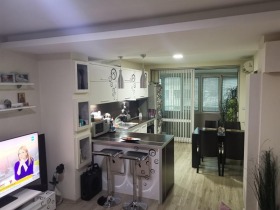 2 quartos Chirok centar, Ruse