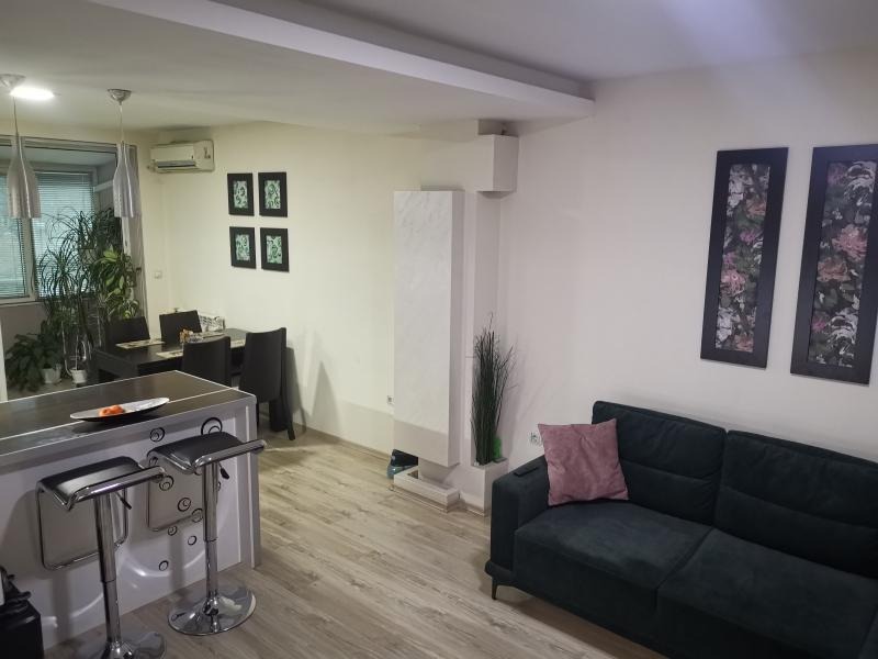 В аренду  2 спальни Русе , Широк център , 84 кв.м | 81840912 - изображение [2]