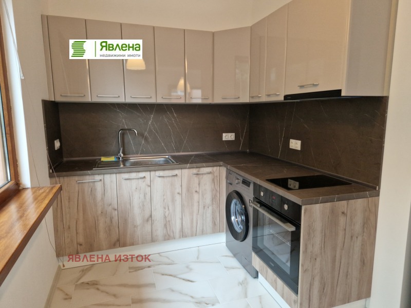 Издаје се  Хоусе Флоор Софија , Редута , 100 м2 | 89071652