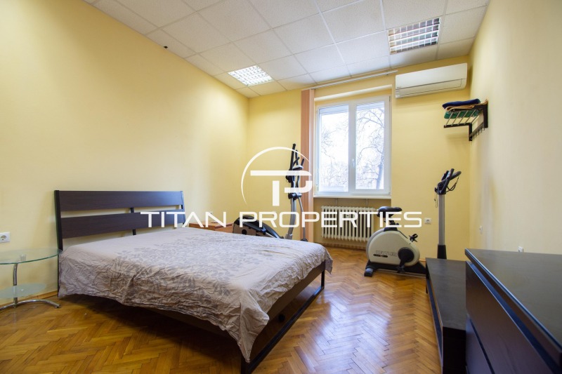K pronájmu  2 ložnice Sofia , Doktorski pametnik , 108 m2 | 53866544 - obraz [4]
