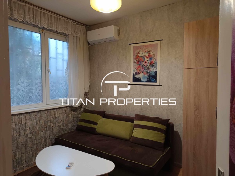 K pronájmu  1 ložnice Varna , Centar , 40 m2 | 42684143