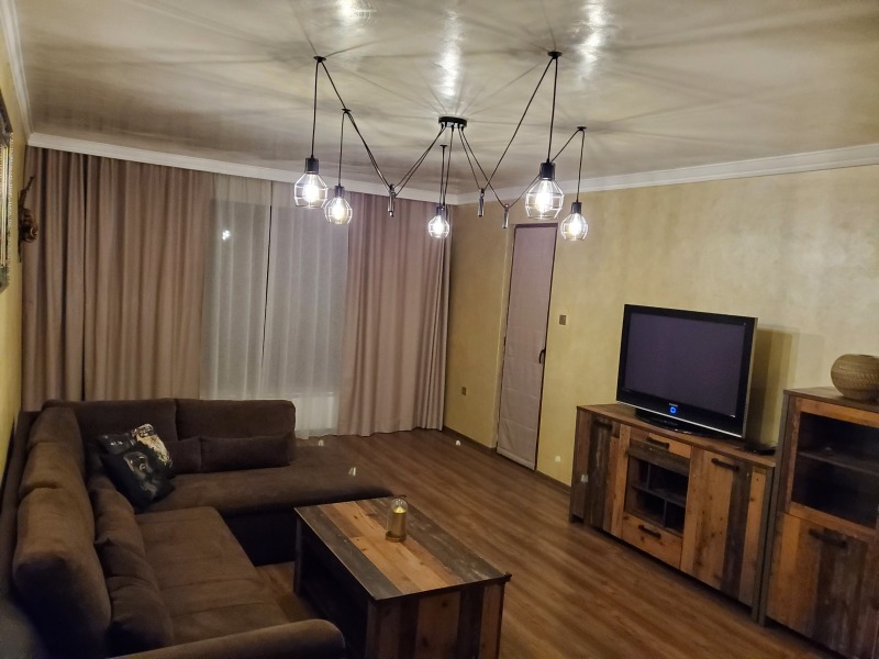 Vuokrattavana  2 makuuhuonetta Sofia , Izgrev , 85 neliömetriä | 67342755 - kuva [6]